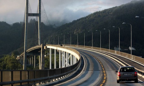 Nordhordaland Cable Bridge (Norway – Leca – 1994)